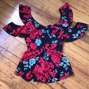 C/MEO Floral Cold Shoulder Top